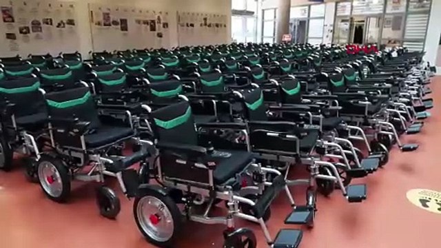 134 engelli öğrenciye akülü sandalye hediye edildi