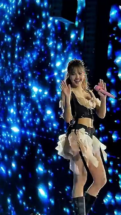 BTS V JUNGKOOK JIMIN REACTION TO CUTE LISA 🥵 #shorts #bts #blackpink #kpop #viralshorts - BBF JEEWAN (360p, h264)