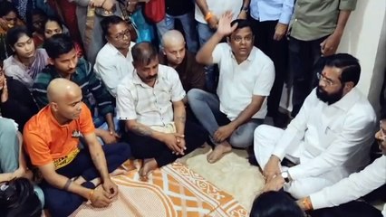 खोपोलीत हत्या झालेल्या मंगेश काळोखेंच्या घरी एकनाथ शिंदे गेले, काय शब्द दिला?