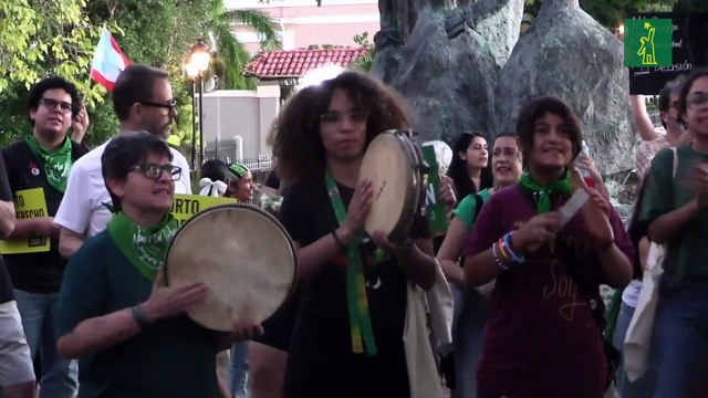 Una ola feminista rechaza una nueva ley que pone en jaque el aborto en Puerto Rico