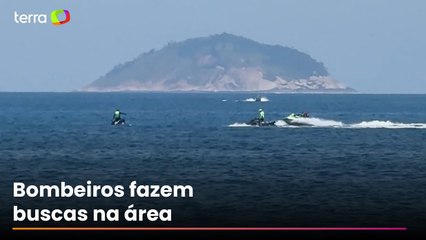 Ultraleve cai no mar em Copacabana (RJ)