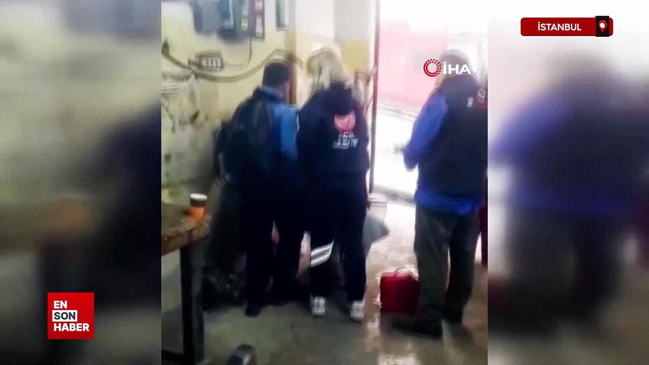 İstanbul'da 2 katlı binada yangın paniği