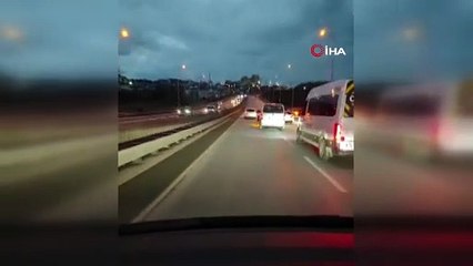 İstanbul'da eli silahlı düğün konvoycusu trafik teröristi dehşet saçtı!