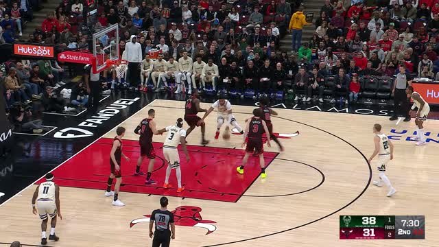 Best of Giannis Antetokounmpo's 29-point return from injury