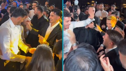 Milli futbolcular arkadaşları Samet Akaydın’ın düğününde böyle eğlendi