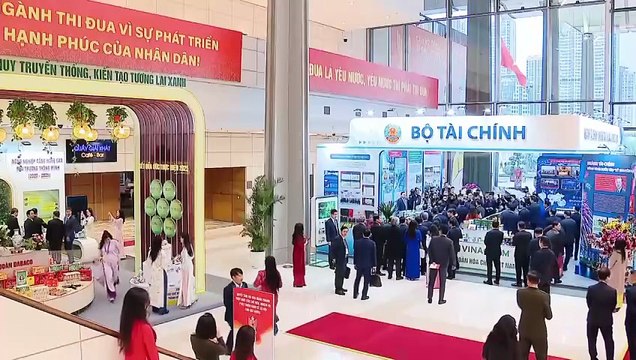 Robot Việt nhảy múa, biểu diễn võ thuật gây ấn tượng tại Đại hội thi đua yêu nước _ TẠP CHÍ ĐIỆN TỬ VIETTIMES_360p