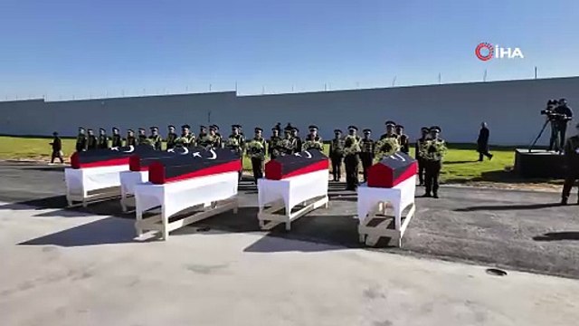 Genelkurmay Başkanı Bayraktaroğlu, uçak kazasında hayatını kaybeden Libyalı yetkililerin cenaze törenine katıldı