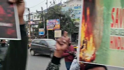 बांग्लादेश में हिन्दू दीपुचन्द्र दास की हत्या के विरोध में लखनऊ में प्रदर्शन
