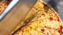 Crispiest cheese pizza you’ll see today 😮‍💨