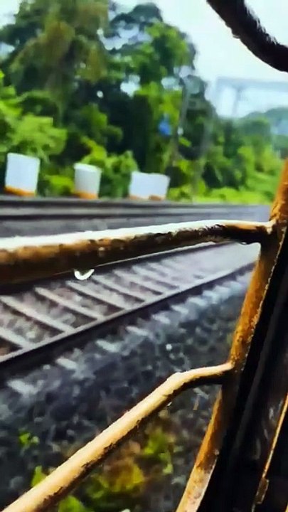मानसून में ट्रेन का सफर