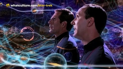 10 Awkward Things That Must Have Happened After Star Trek Episodes