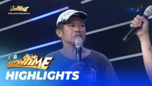 It's Showtime: Tatay na nagkakariton, nagbenta muna bago sumali sa laro! (Laro, Laro, Pick)