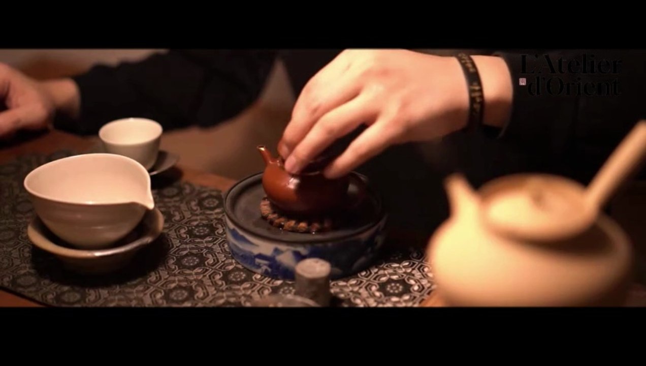 Soirée Cocooning en Orient : Thé, Pluie et Feu de Bois