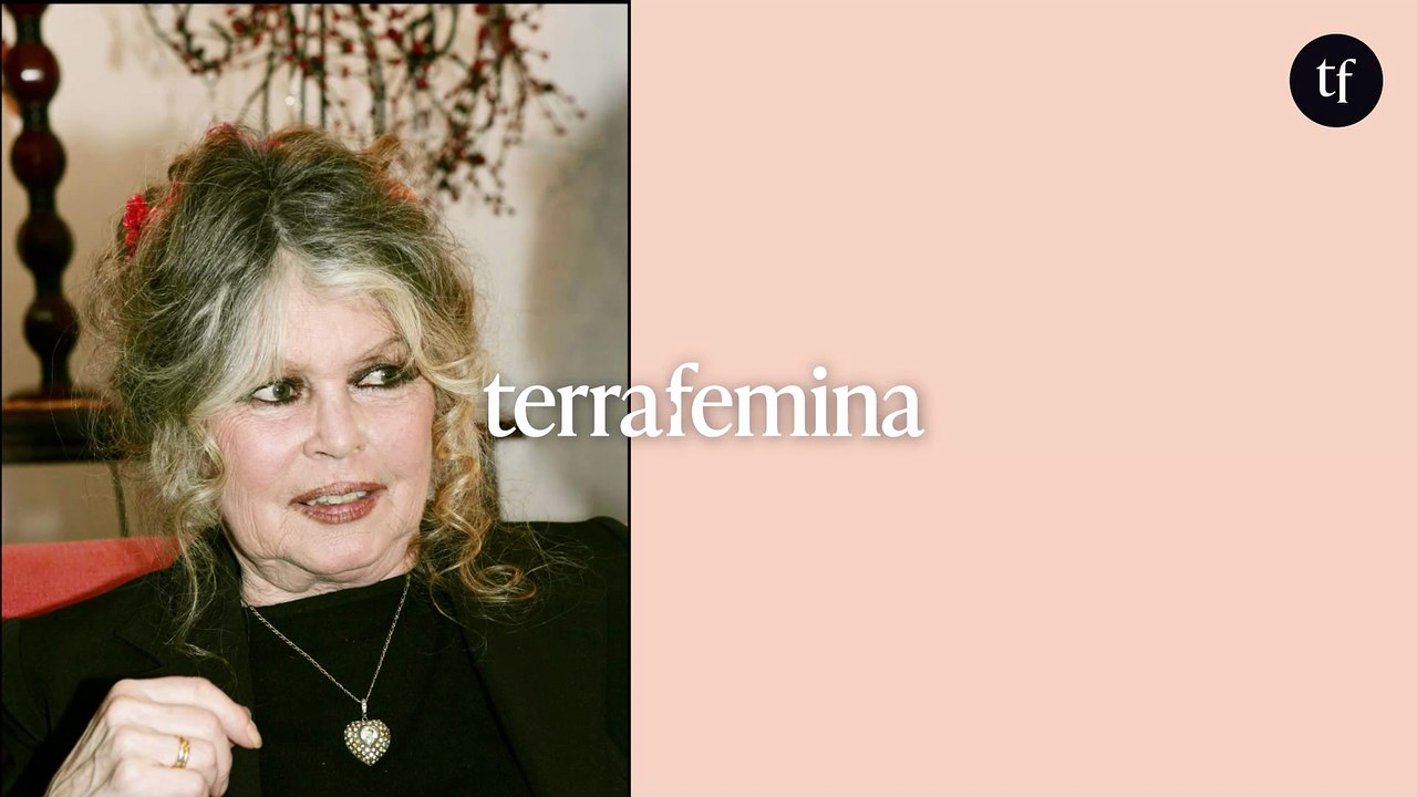 "Le féminisme va rendre les femmes malheureuses, on est pas faites pour être des hommes, des Suffragettes", affirmait Brigitte Bardot sur ces images controversées où elle invite les femmes à "prendre soin de leur maison"