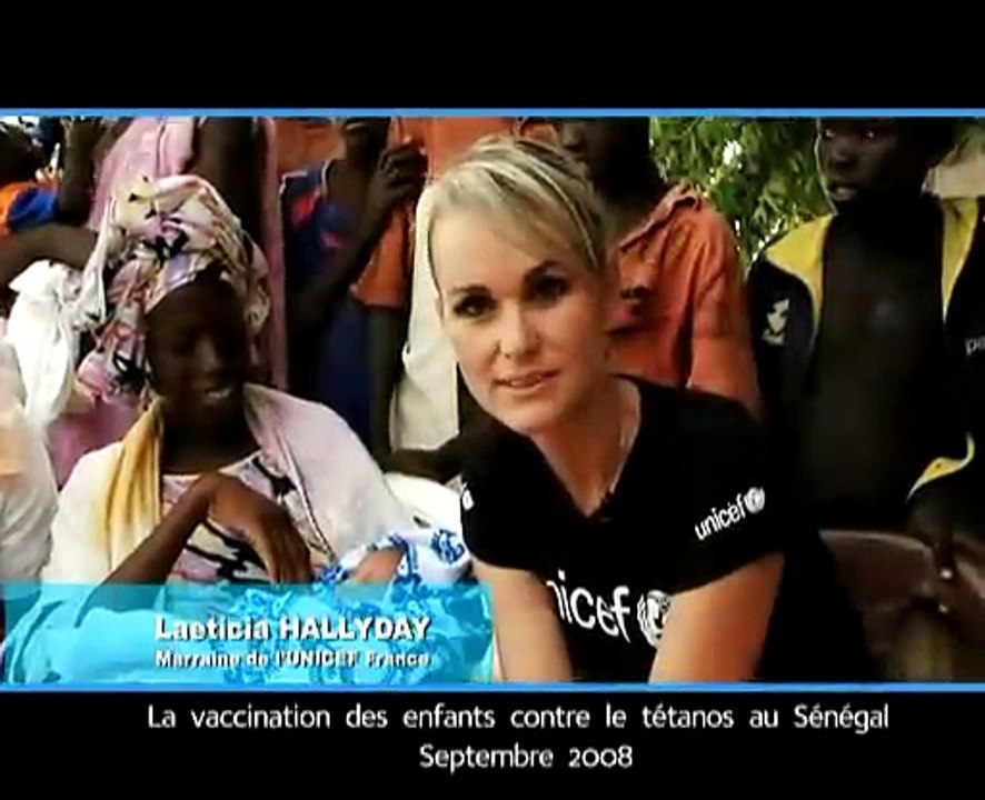 2008 – Johnny Hallyday : le 15 octobre, Laeticia Hallyday au Sénégal pour l’UNICEF
