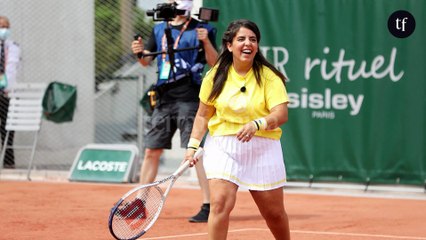 "C'est scandaleux", "Hyper problématique" : cette humoriste imite une lesbienne dans ce sketch "ultra malaisant" qui indigne les internautes