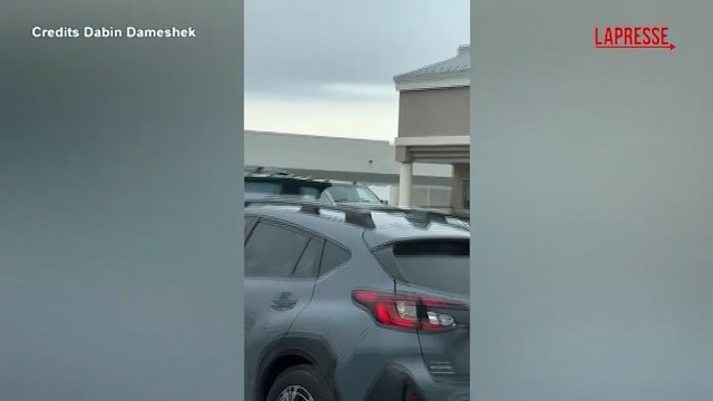 New Jersey, scontro in volo tra due elicotteri: un morto. Il momento dell'impatto