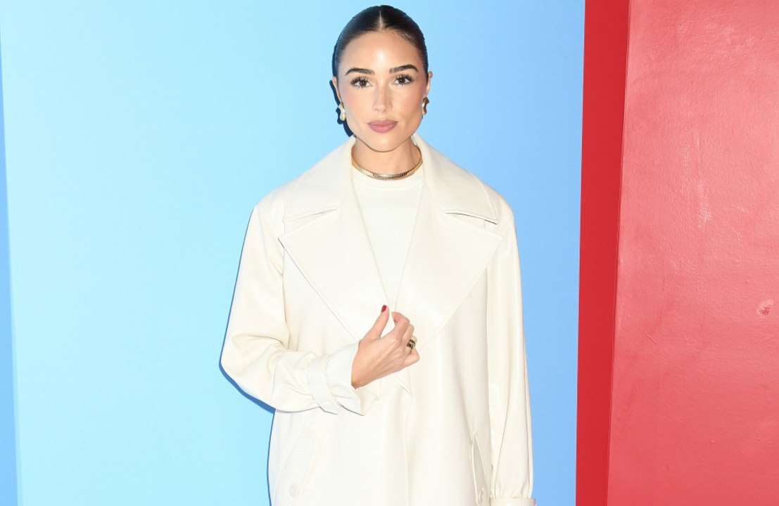 Olivia culpo bewahrt outfits für ihre tochter auf