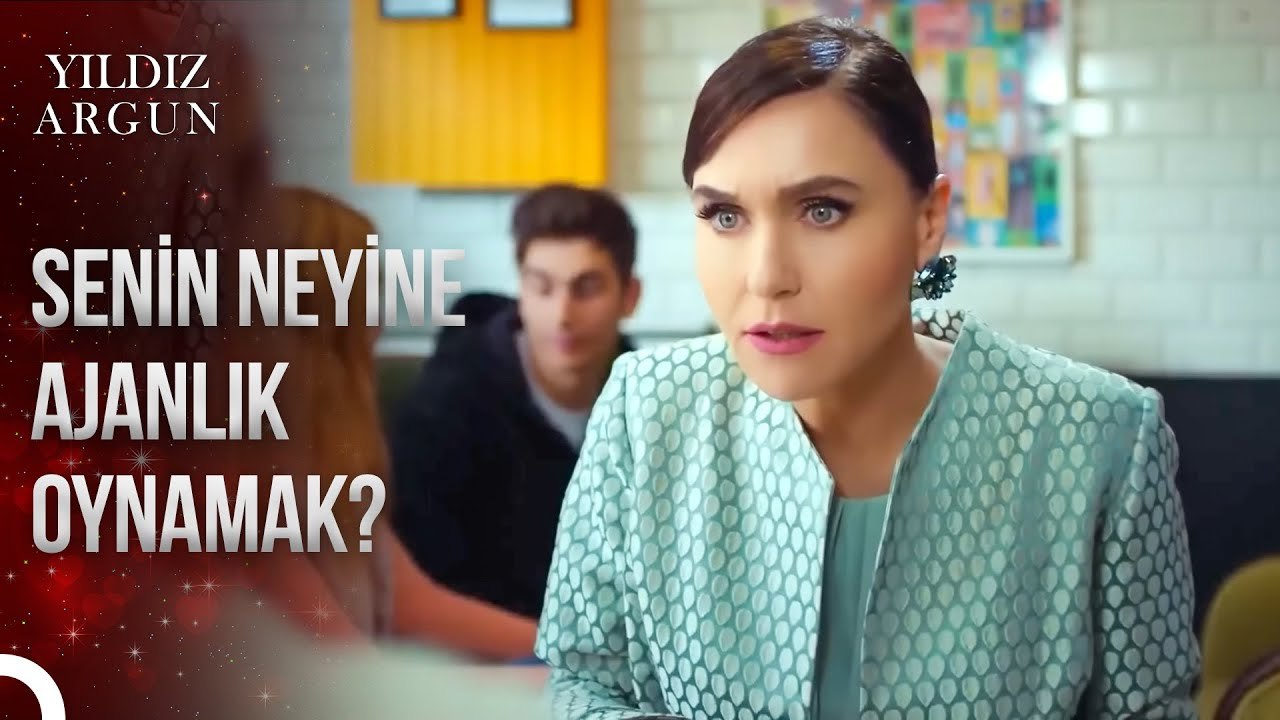 Ender Ajan Olayım Derken Bu Ceketle Muhtar Olmuş