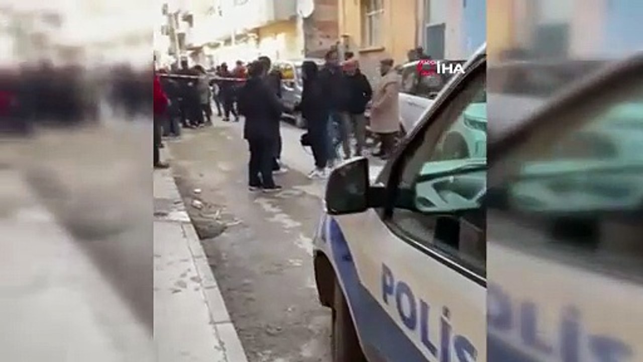 Boşanma aşamasındaki eşini sokak ortasında katletti