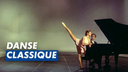 Brigitte Bardot, toute en élégance dans Cette Sacrée Gamine