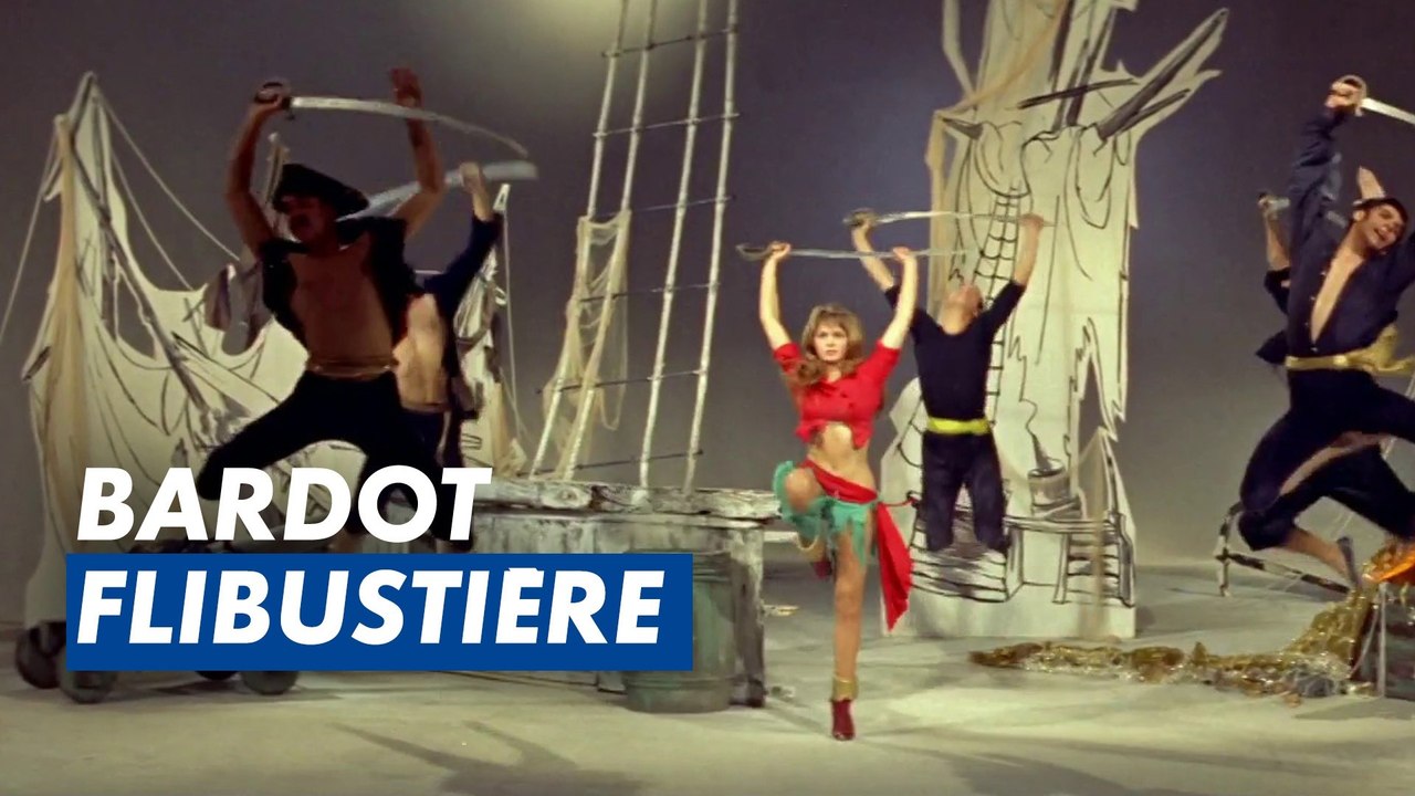 La pirate Brigitte Bardot joue du sabre dans Cette Sacrée Gamine