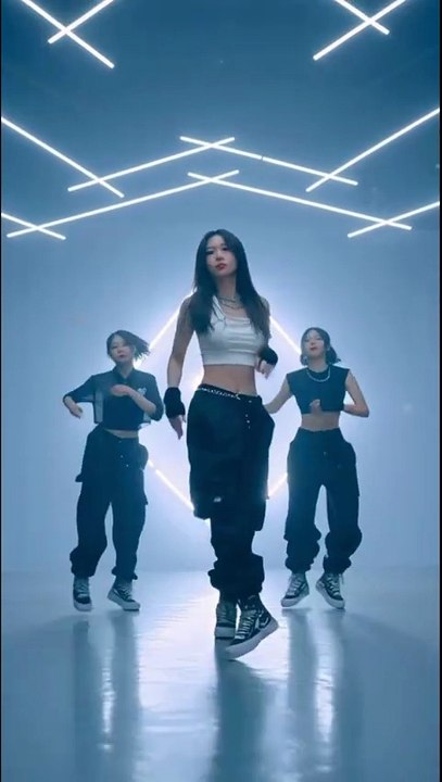 K-Pop Choreography Dance Tutorial K-Pop Dance Moves - K-Pop Choreography K-Pop Dance K-Pop Choreography Dance Tutorial