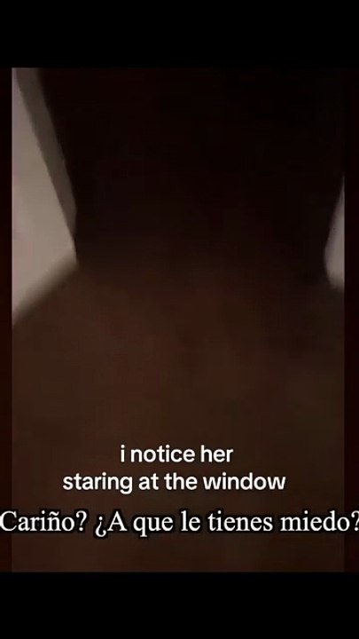 Mi Novia tiene un evento paranoaraml En CASA