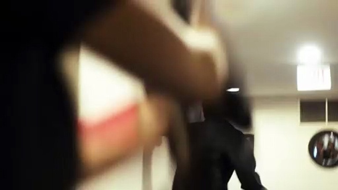 28 Hotel Rooms: Trailer HD OV nl ond