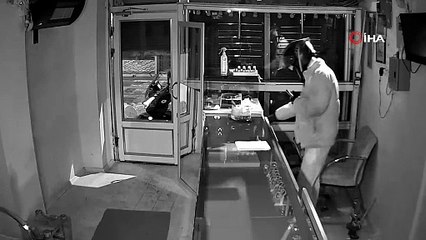 Kuyumcudan 5-6 kilo altın çaldılar, parasıyla lüks araç satın aldılar