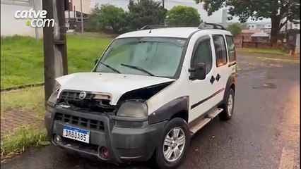 Pane elétrica causa incêndio em carro no Alto Alegre