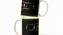 Taza negra brillante – colección J.A.M.L