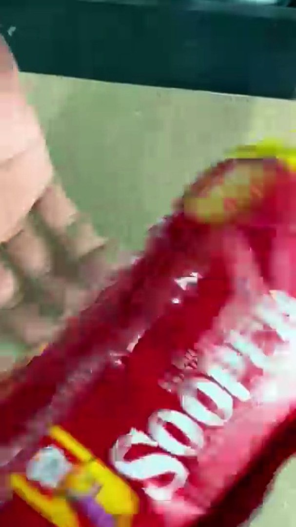 ⁣Asmr eating | asmr food | asmr lollipop | asmr candy | asmr bisket #asmreating