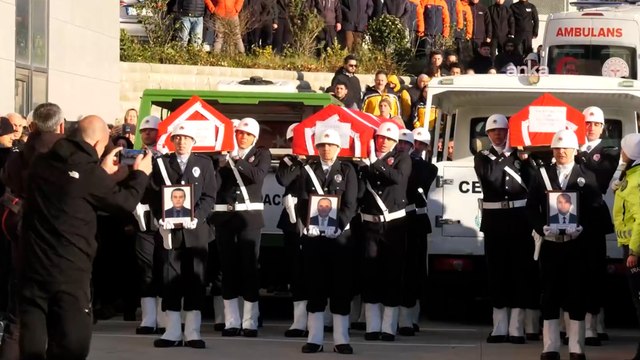 Şehit cenazesinde duygusal anlar