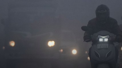 New Year Weather: दिल्ली में बारिश, पहाड़ों पर Snowfall