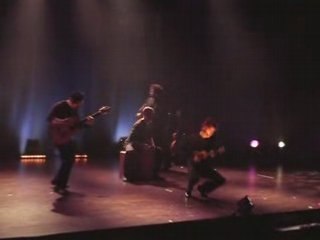 Les Joyeux Urbains : "Petite Amie Catastrophique"