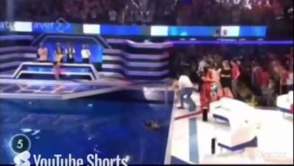 Splash Famosos al agua Gervasio Deferr gana la primera edición