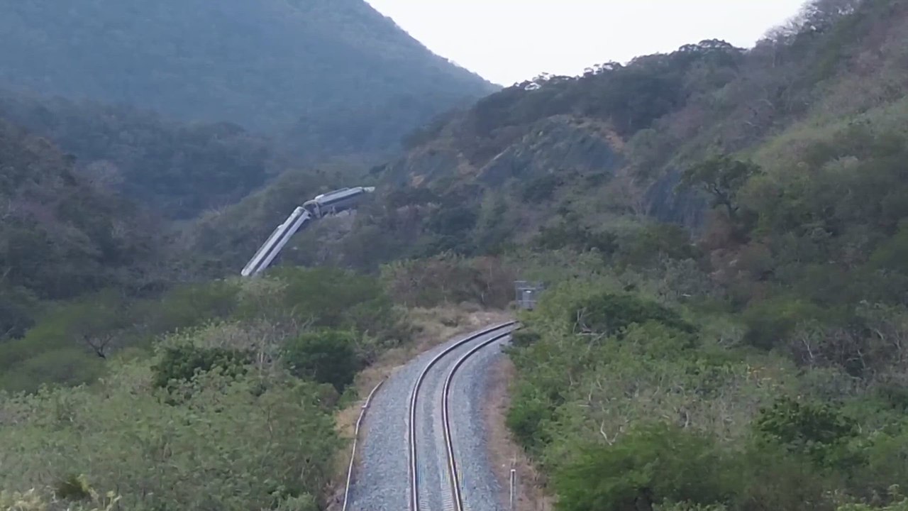 Sheinbaum anuncia apoyo económico para víctimas del accidente de tren en México