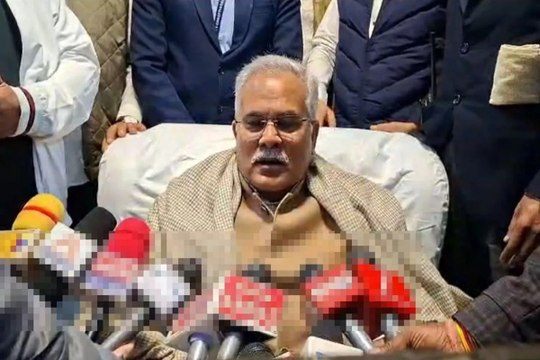 Video: पूर्व सीएम भूपेश बघेल पहुंचे अंबिकापुर, दिखी गुटबाजी, कहा- छत्तीसगढ़ के लोगों को उजाडऩा चाहती है भाजपा