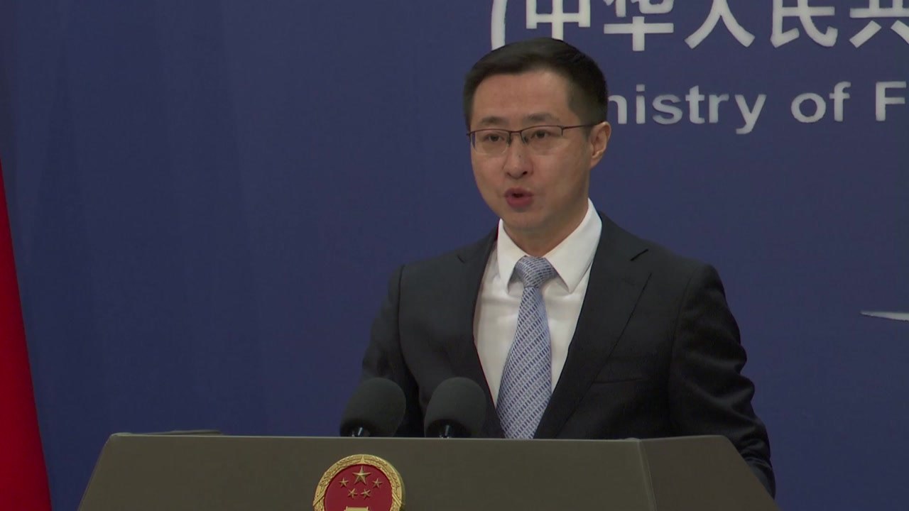 중국 "이 대통령 첫 국빈 방문...관계 발전 기대" / YTN