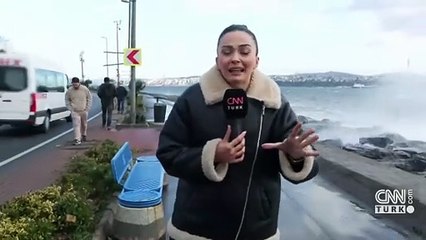 Meteoroloji uyarmıştı: Lodos İstanbul’u teslim aldı