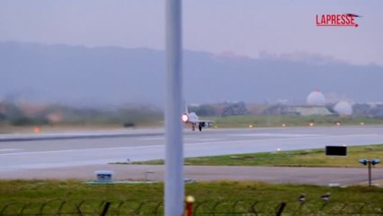 Taiwan, i caccia decollano dalla base di Hsinchu nel secondo giorno di esercitazioni militari cinesi | Il video