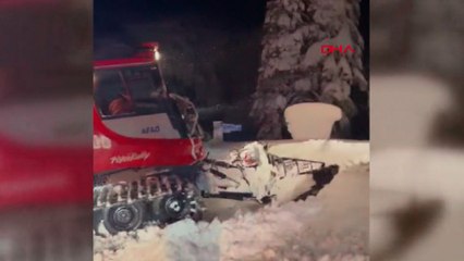 Kastamonu'da kar kalınlığı 2 metreye yaklaştı; 616 köy yolu kapalı