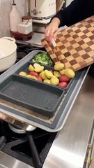 Asmr cook with me! 🤍👩🏽_🍳 an easy one pan dinner! Lmk if you want more cooking reels like thi