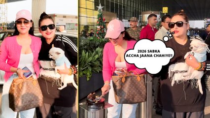 Govinda's Wife Sunita Ahuja And Daughter Tina Treats Paparazzi With Cake Ahead Of New Year | Mumbai Airport
