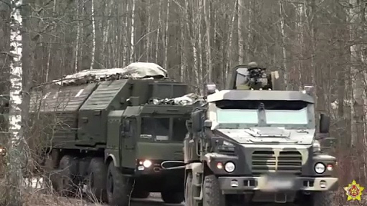 Oreshnik. Míssil nuclear de Putin foi filmado pela 1.ª vez