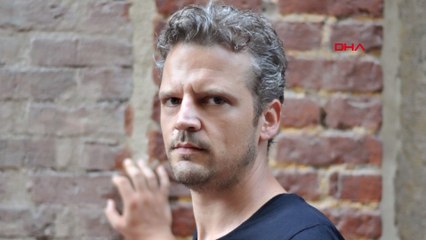 Ünlü yönetmen Seren Yüce evinde silahlı saldırıya uğradı