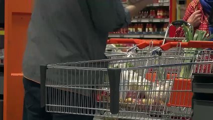 La tasa de ahorro de los hogares cae al 12% en el tercer trimestre, la menor en casi dos años