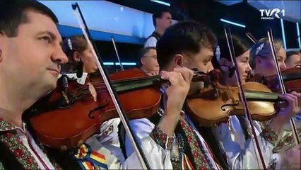 Irina si Irinuca Loghin - Zi si noapte m-am rugat (Petrecere cu cantec - TVR 1 - 25.12.2025)