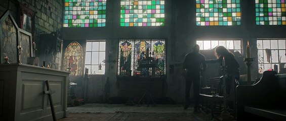 {Caçadores do Fim do Mundo} {Afterburn} 2025 - Um grupo de caçadores de tesouros pós-apocalípticos procura relíquias antigas em uma Terra que foi quase parcialmente destruída por uma enorme explosão solar.